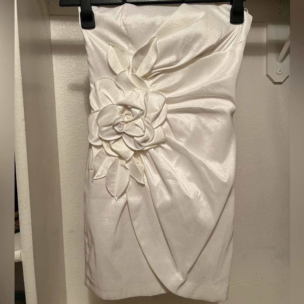 COPY - White strapless Cache dress